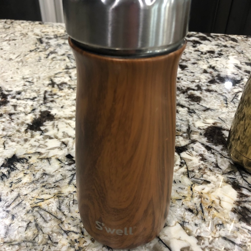 Swell tea bottle
